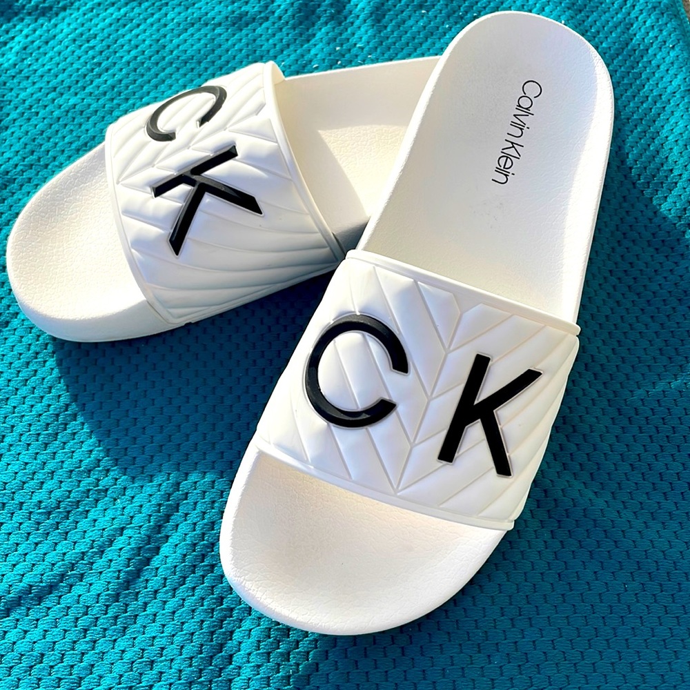 Calvin Klein slides (narrow footed)